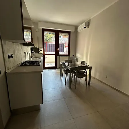 Casa Neghelli - アパート *